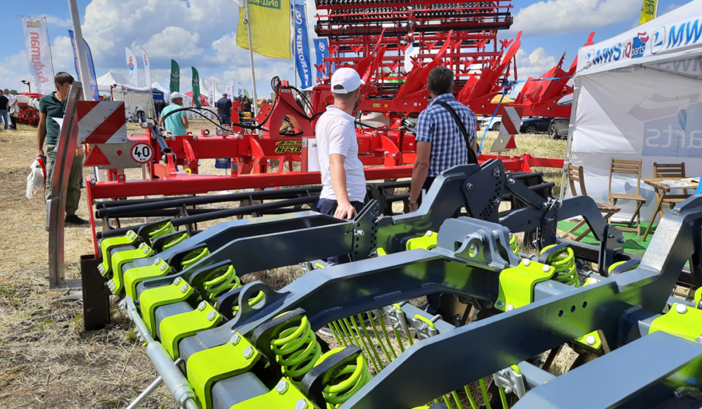 Саратов_выставка_день поля_OPaLL-AGRI_VELES